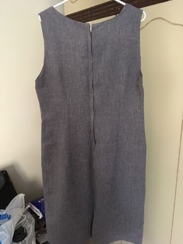 Haljine: L, bоја - Siva, Na bretele — 2