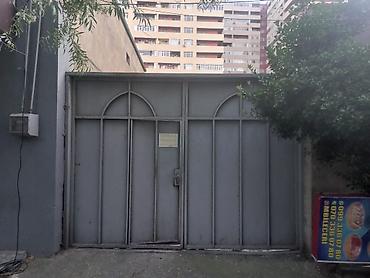 bak metal: Darvaza
Dəmir darvaza
Qalın dəmirdi. 
Eni 3.50
Uzunluğu 2.60 — 2