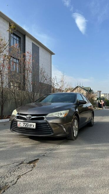 купить маленькую машину недорого: Toyota Camry: 2015 г., 2.5 л, Автомат, Бензин, Седан