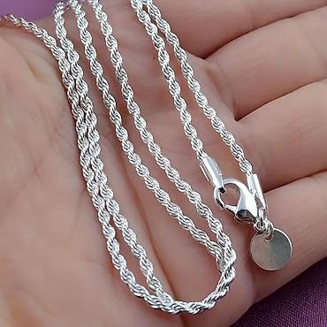 Setovi nakita: Ogrlica i narukvica
Cena:1400din — 15