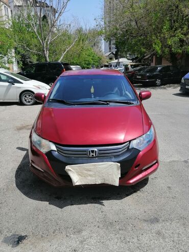 honda ölüxanası: Honda Insight: 1.3 l | 2009 il Sedan