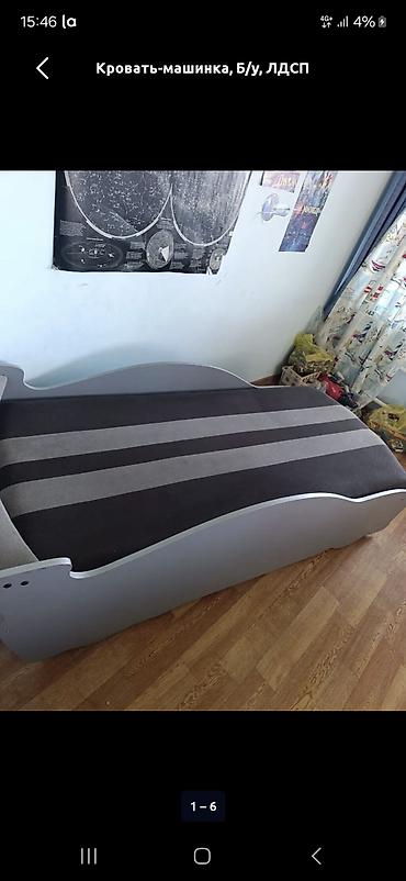 bunk bed: Кровать-машинка, Б/у, ЛДСП — 1