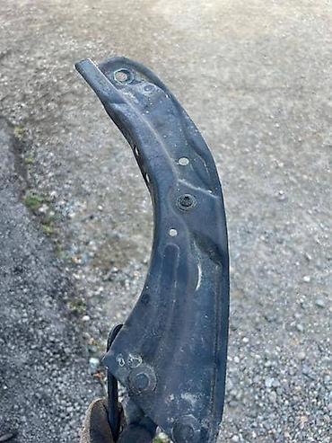 din 2950: NOSAC FARA ZA ŠKODA RAPID - 5JA805931L | Levi nosac fara limeni — 1