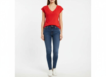 asos koszulki: Футболка жіноча, розмір One size