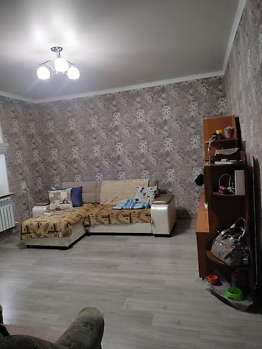 Продажа коттеджей и домов: Дом с садом и удобствами - Жилой дом с фасадом из штукатурки, крыша — 7