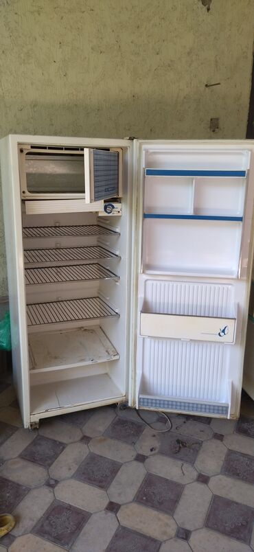 старый холодильник: Холодильник Б/у, Двухкамерный