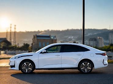 changan a05 arxa bufer: Changan Qiyuan A05: 1.5 l | 2025 il 25000 km Sedan — 7