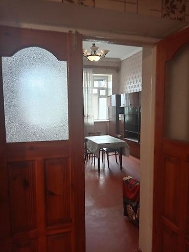 evler gence: 2 otaqlı mənzil hərbir əşyası var 280m kirayə ünvan Gəncə şəhəri Azəri — 3