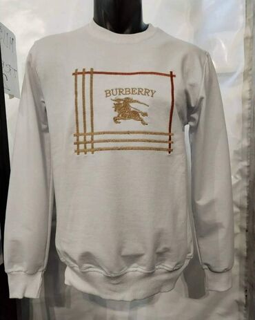 Duksevi: Duksevi na sniženje 2200 din
Ovi modeli trenutno u XL veličini — 4