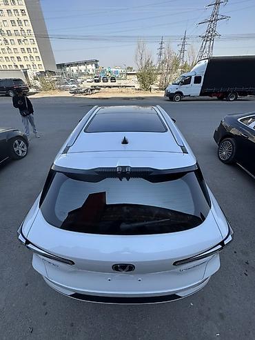 byd e2 2023: Changan CS55 Plus: 2025 г., 1.5 л, Автомат, Гибрид, Кроссовер — 3
