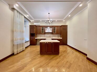 Долгосрочная аренда домов: 320 м², 5 комнат — 10