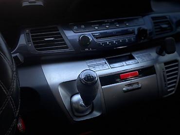 авторазбор хонда фит: Honda FR-V: 2009 г., 1.8 л — 10