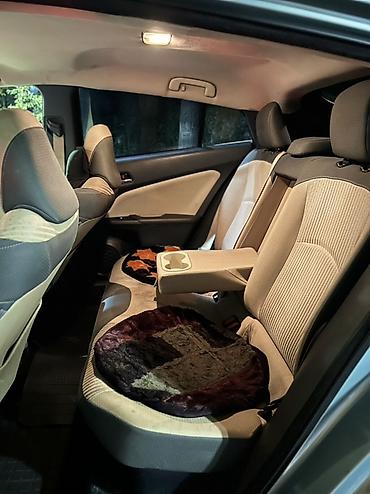 Унаа сатуу: Toyota Prius: 2016 г., 1.8 л, Вариатор, Гибрид, Лифтбек — 10