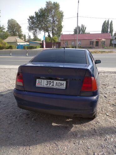 купить чехлы на гольф 4: Volkswagen Polo: 1999 г., 1.6 л, Механика, Бензин, Хэтчбэк
