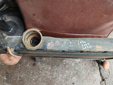 Auto delovi: Hladnjak Lada 2103, Lada 2106 mesingani br.2. Polovan, očuvan. Ruske — 12