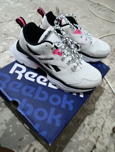 кроссовки лакоста: Кроссовки, 39, Reebok, Новый, цвет - Белый, Платная доставка