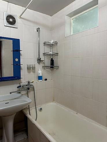 Продажа квартир: 3 комнаты, 63 м², Боконбаева/Уметалиева Индивидуалка, 4 этаж, Косметический ремонт — 3