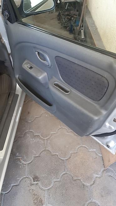 цузуки альто: Suzuki Alto: 2004 г., 1 л, Механика, Бензин, Хэтчбэк — 9