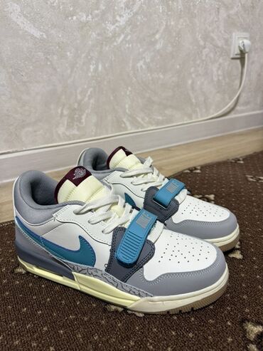 Кроссовки и спортивная обувь: Мужские кроссовки, 43, Nike, Новый, Платная доставка, Самовывоз