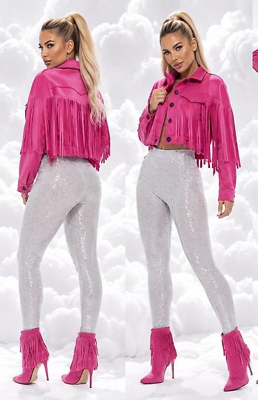 Parke: Prelepa jakna velur elastin
Vel S M
Nova — 2