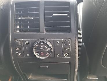 Mercedes-Benz: Mercedes-Benz GL 550 4MATIC SUV - Ban növü: tam ölçülü 7 yerlik SUV - — 9