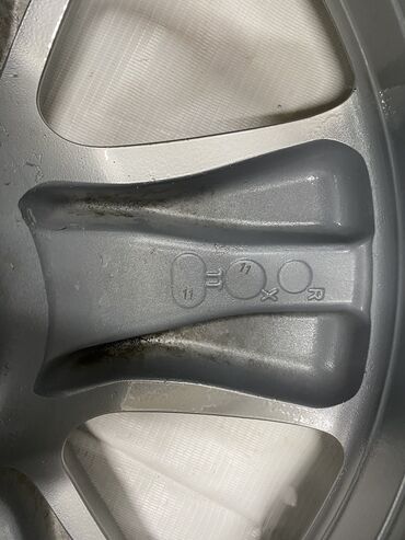 Диски: Литые Диски R 18 Mercedes-Benz, Комплект, отверстий - 5 — 18