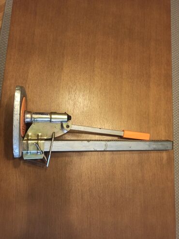 Ostali proizvodi za kuću: Kvalitetna presa za zatvaranje staklenih flaša i 5.000 novih krunastih — 11