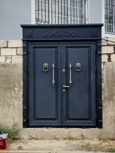 пежо 206 запчасти: Metall qapı – dekorativ elementlərlə, ikitaylı - Material: qalın