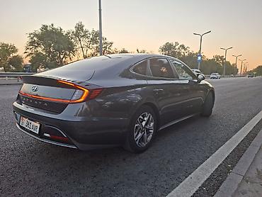 хундар: Hyundai Sonata: 2021 г., 2 л, Автомат, Газ, Седан — 7
