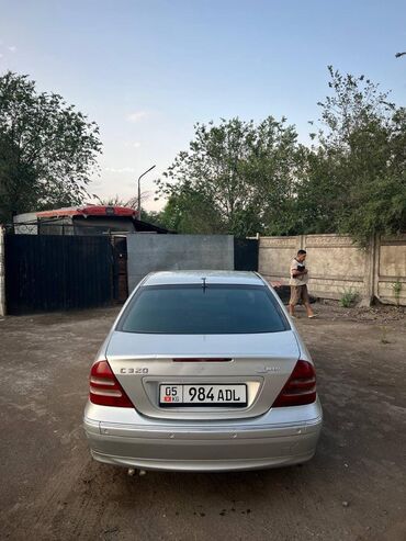 запчасть на мерс 814: Mercedes-Benz C-Class: 2001 г., 2.6 л, Механика, Бензин, Седан