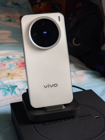 росо с75: Vivo X200 Pro mini, Жаңы, 256 ГБ, түсү - Ак, 2 SIM