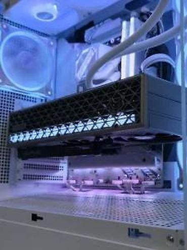 Desktop računari i radne stanice: Ryzen 7 9800X3D RX 9070XT X870 32GB 2TB - SM136PC. ✨ Prodaja i — 7