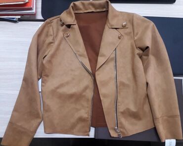 passage kaputi: Nova jakna sa etiketom. materijal velur. univerzalna velicina(ali