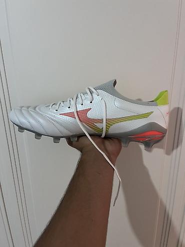 idman alət: Mizuno Morelia Neo futbol butsası - Model: Morelia Neo (karnizdə — 2