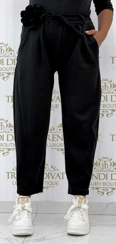 Pantalone: M — 8