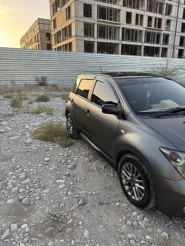 виш каропка: Toyota Ist: 2003 г., 1.5 л, Автомат, Бензин, Хэтчбэк — 3
