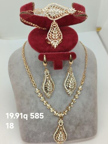 Zərgərlik dəstləri: Dəstə daxildir: Üzük, Sarı qızıl, 585 Əyar — 8