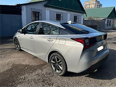 Toyota: Toyota Prius: 2019 г., 1.8 л, Вариатор, Гибрид, Хэтчбэк — 4