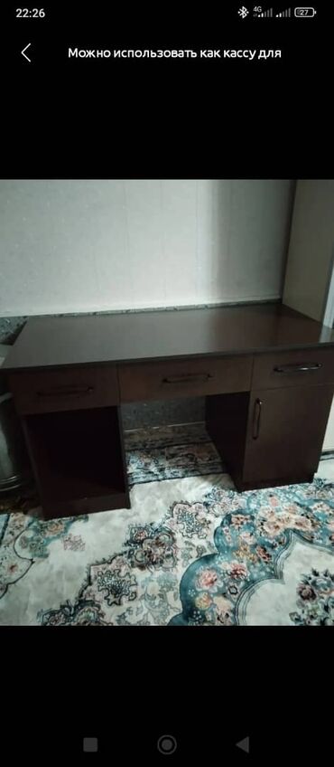 отдам телевизоры: Письменный стол