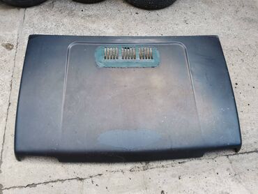 Auto delovi: Prednja hauba Lada 21213,21214 Niva br.3. Polovna, ocuvana. Skinuta sa — 8