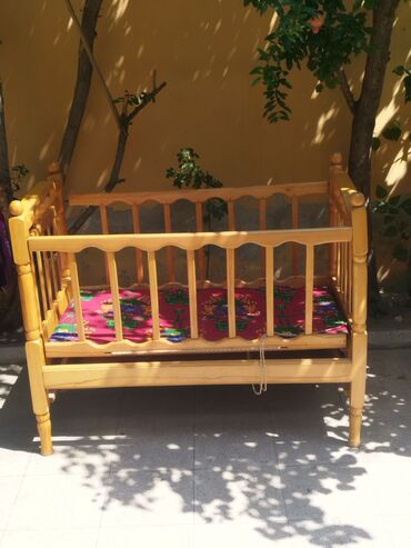 Oğlan və qız üçün, İşlənmiş, Dördbucaq, Beşik, Dəst ilə, Matras ilə, Yellənmə mexanizmsiz
