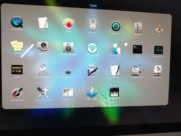 Desktop računari i radne stanice: Apple iMac Polovan, ispravan Apple računar model iMac tačna oznaka — 2