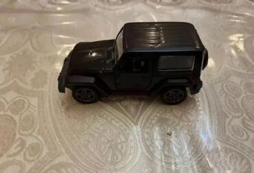 Oyuncaqlar: Təcili Satılır. Endirim Var. Jeepn Wrangler modelka satılır.Ağ,qara -da lalafo.az — 2 Oyuncaqlar: Təcili Satılır. Endirim Var. Jeepn Wrangler modelka satılır.Ağ,qara — 2