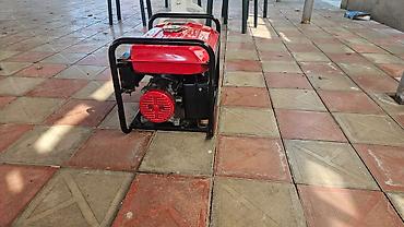 baklar və cənlər: ELEMAX SH2600DX benzinli elektrik generatoru - Brend: ELEMAX — 3
