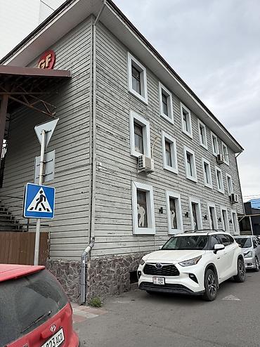 район мадина: Сдаётся помещение 200 кВ. На 3 этаже Оборудован под швейный цех, с — 3