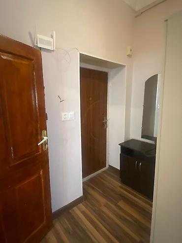 qara qarayev m kiraye evler: 5 nomreli mekteb yaxinliğinda her bir serayiti var ofis haqqi 100 azn — 4