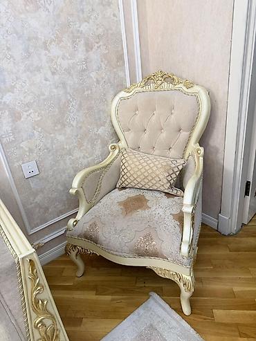 Divan və kreslo dəstləri: Klassik divan, Divan — 7