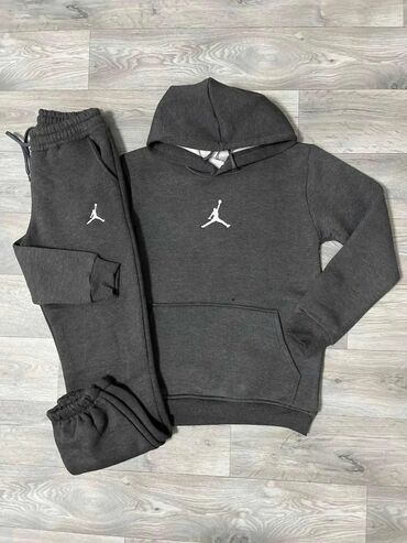 Gornji i donji deo: Nike, Jednobojni, bоја - Šareno — 8