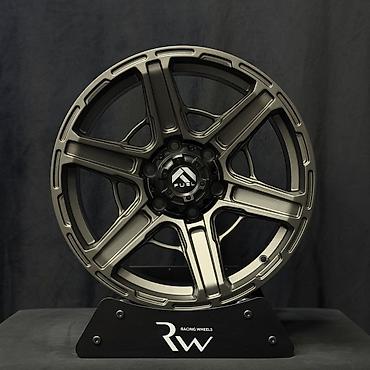 black: Литые Диски R 17 Комплект, отверстий - 6, Новый — 1