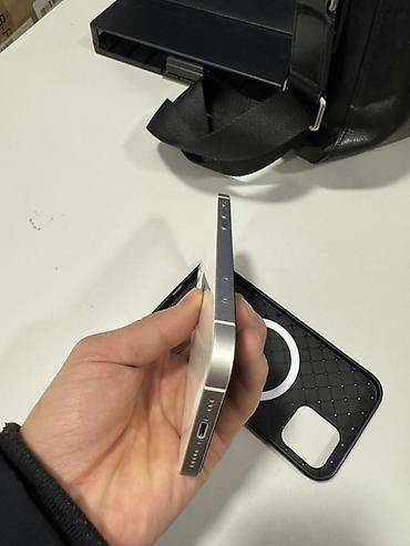 Apple iPhone: IPhone 12, Б/у, 64 ГБ, Белый, Чехол, 78 % — 2